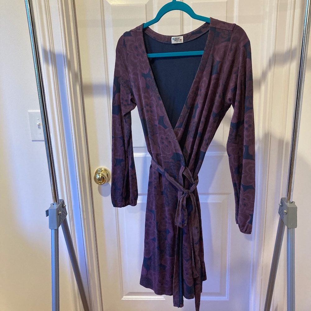Purple/black floral cotton jersey true wrap dress.  Size 6.